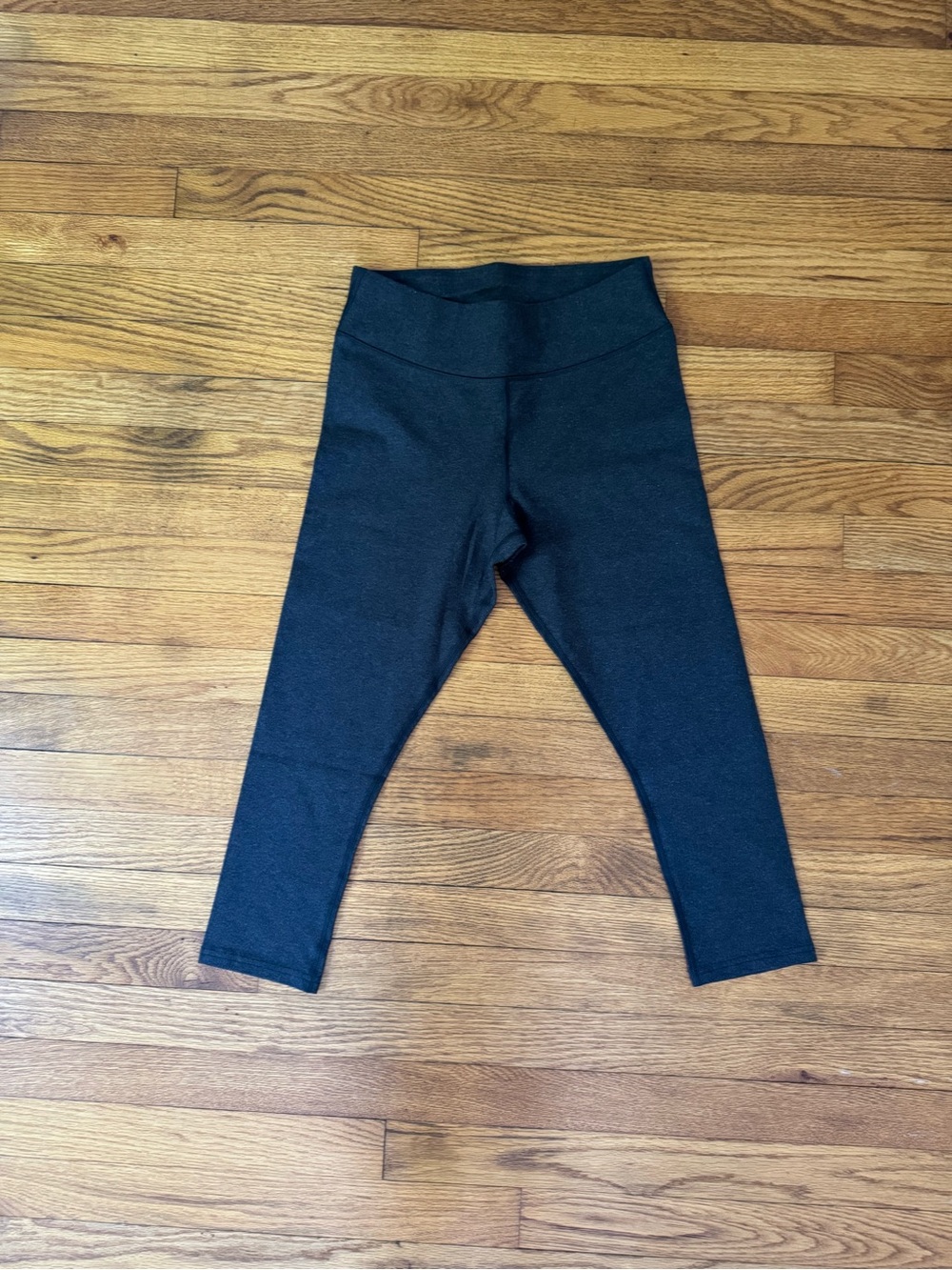 Pact Charcoal Heather Cropped Leggings S